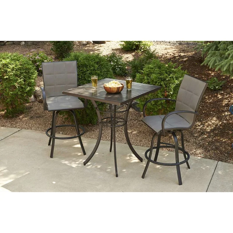 Outdoor-Greatroom-EMP-PUB-SQ-K-1