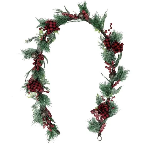 plaidberrygarlandimg1