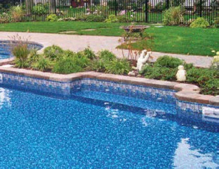 royalswimmingpools-1019033