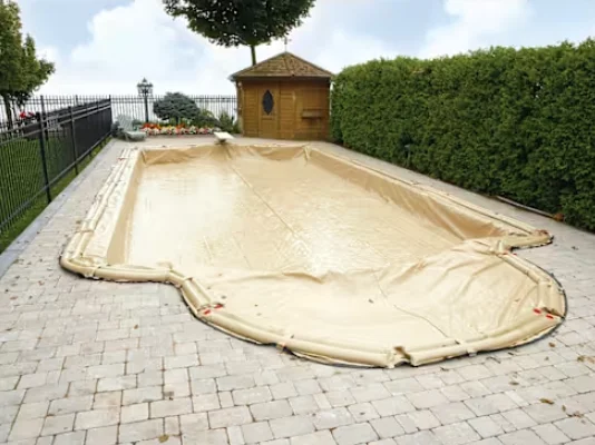 royalswimmingpools-1021226