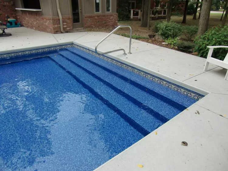 royalswimmingpools-1022286