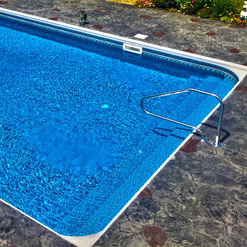 royalswimmingpools-1022293