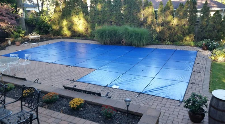 royalswimmingpools-1032999
