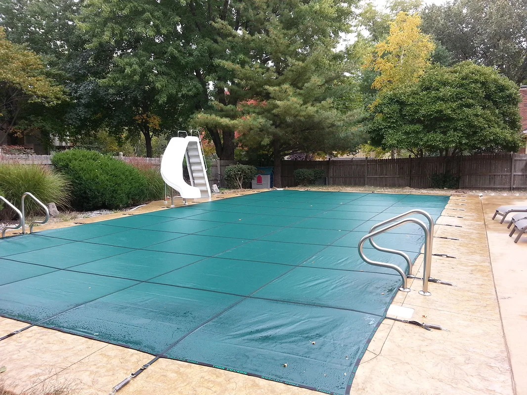 royalswimmingpools-1047102