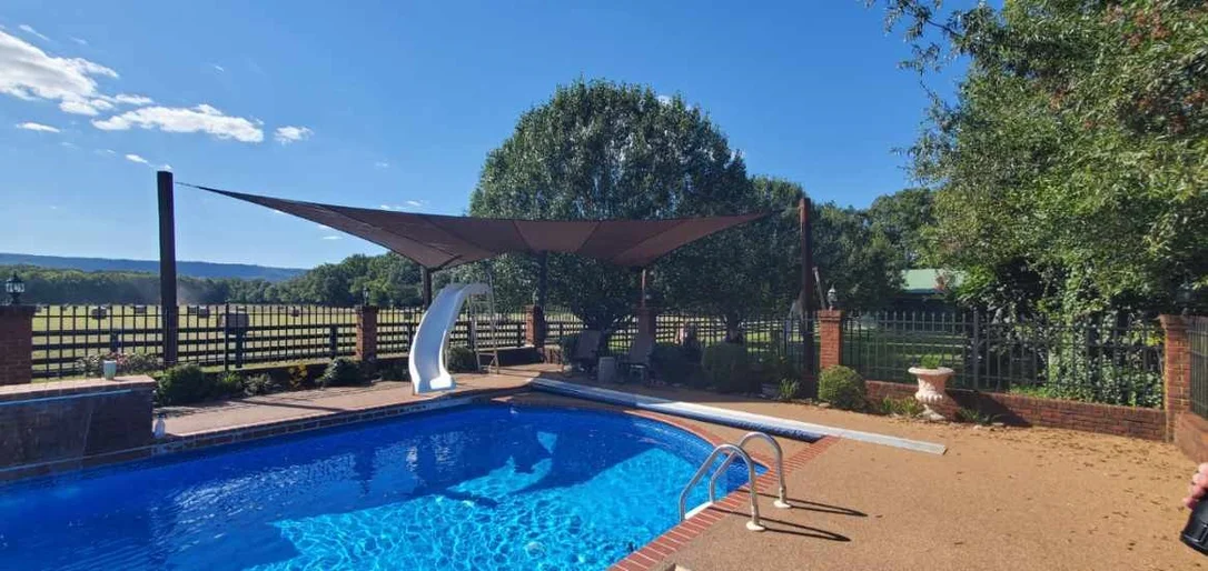 royalswimmingpools-1053839