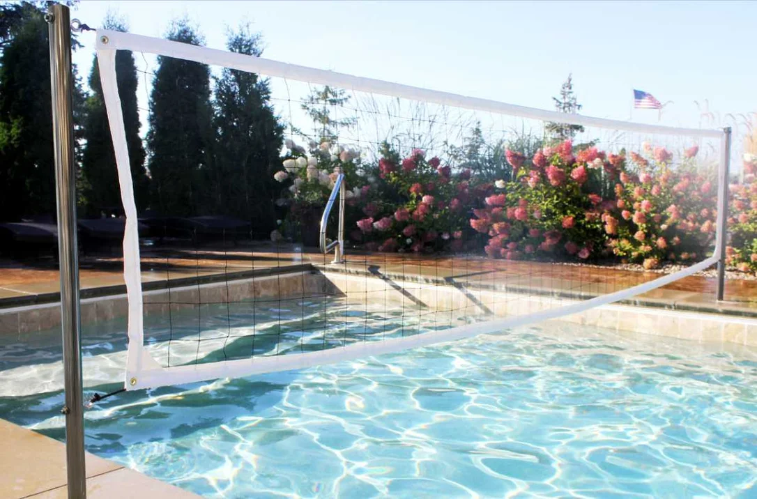 royalswimmingpools-1056896