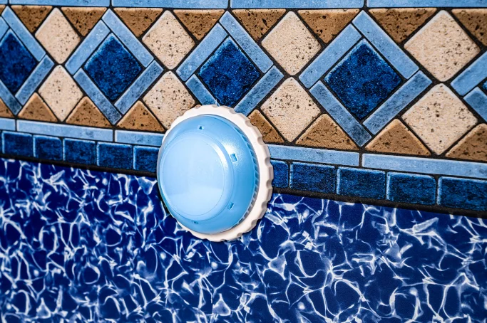 royalswimmingpools-1059201