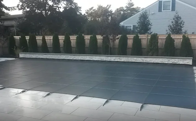 royalswimmingpools-1066893